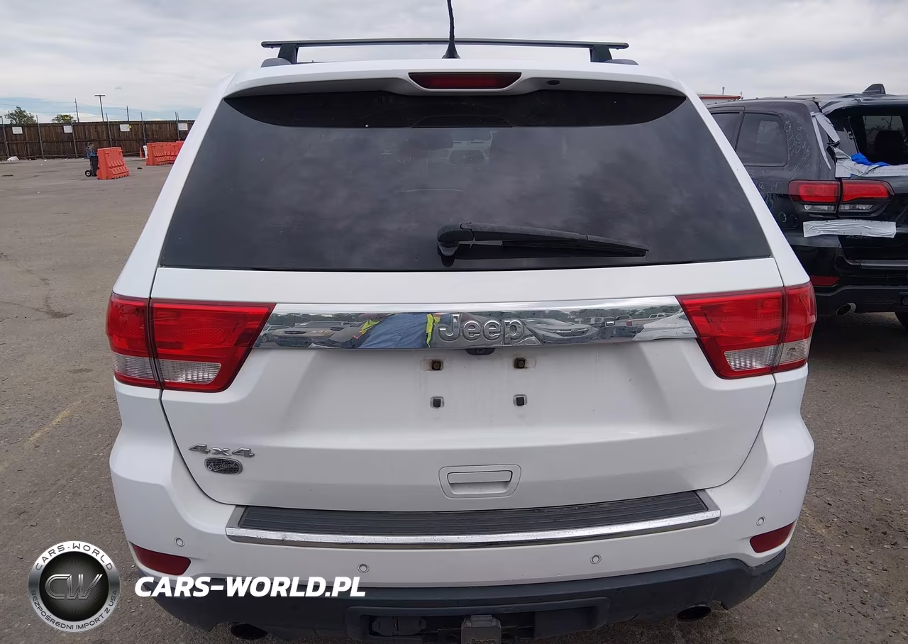 2013 Jeep Grand Cherokee Overland VIN:1C4RJFCT6DC559750 - 16