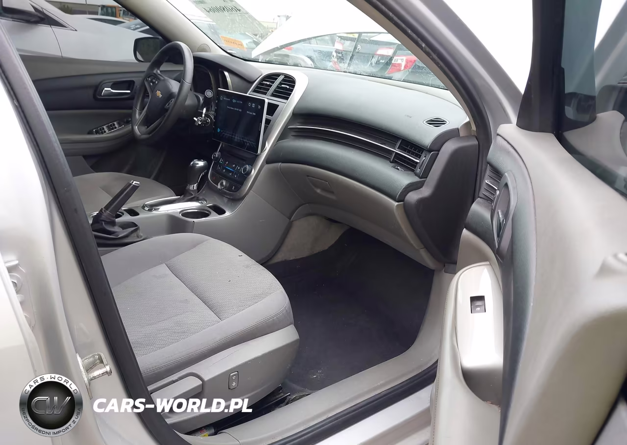 2014 Chevrolet Malibu 1Ls VIN:1G11B5SL1EF165555 - 5