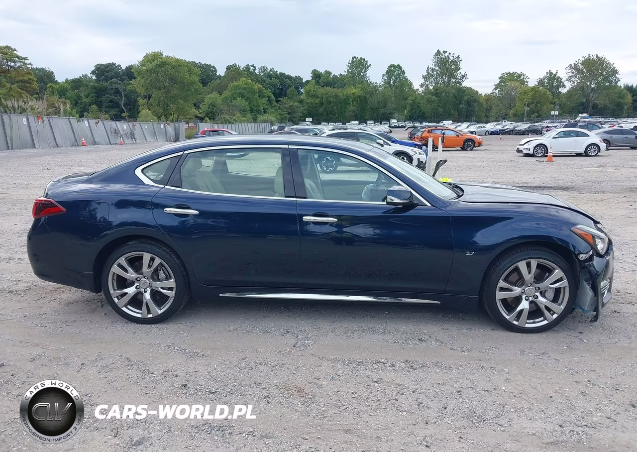 2017 Infiniti Q70L 3.7X VIN:JN1BY1PR8HM210705 - 13