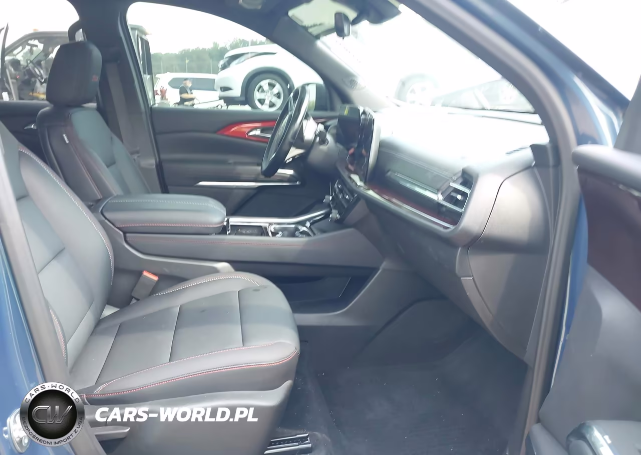 2026 Chevrolet Traverse Awd Z71 VIN:1GNEVJKS6TJ241112 - 5