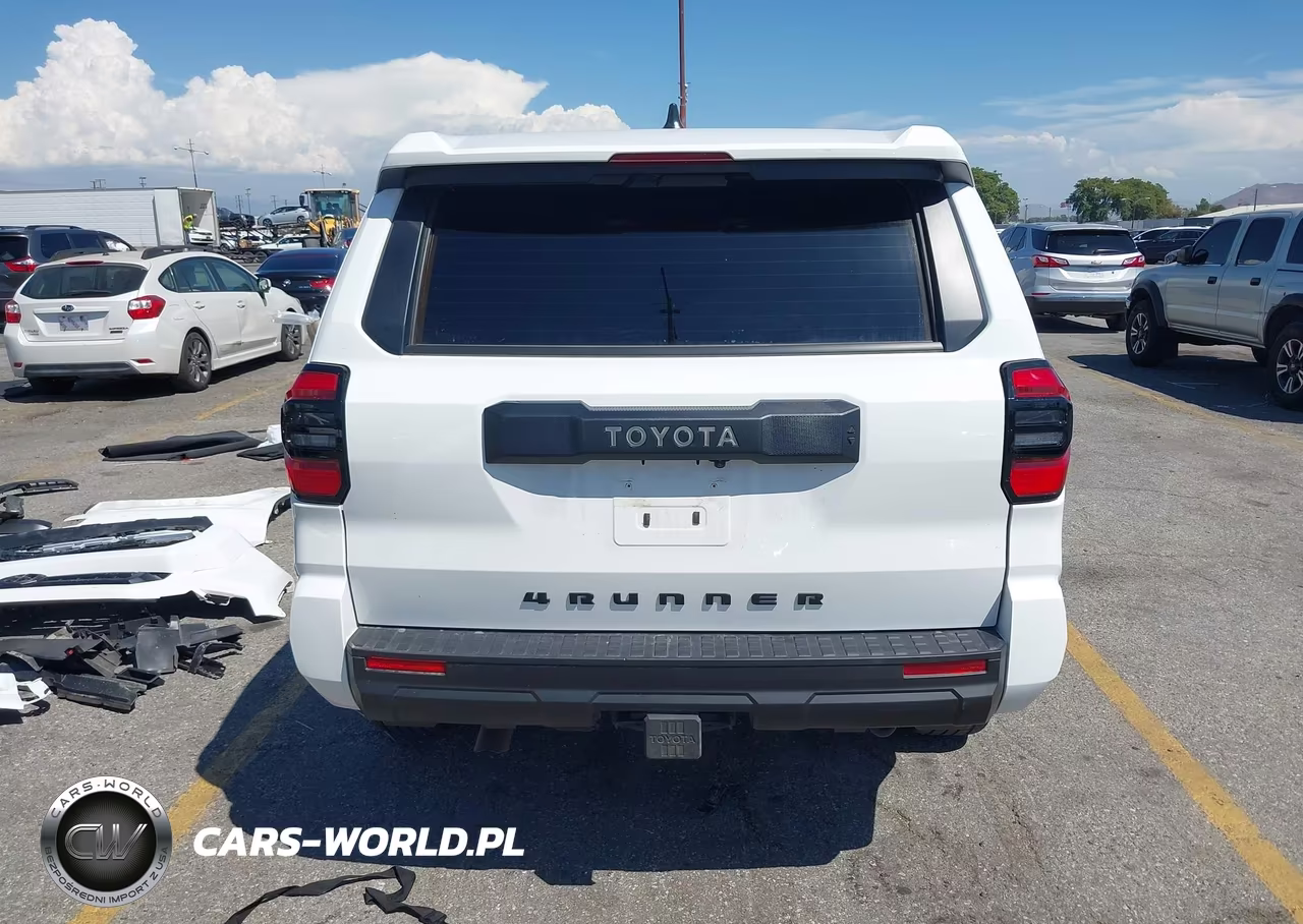 2025 Toyota 4Runner Sr5 VIN:JTEVA5BR2S5030999 - 17