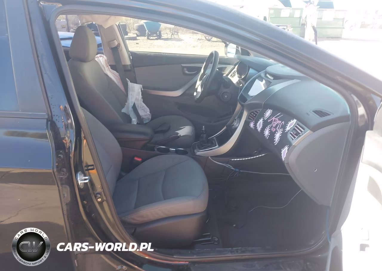 2012 Hyundai Elantra Gls VIN:5NPDH4AE7CH068606 - 5