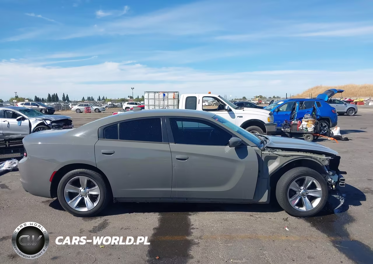 2018 Dodge Charger Sxt Plus Rwd VIN:2C3CDXHG6JH125436 - 13