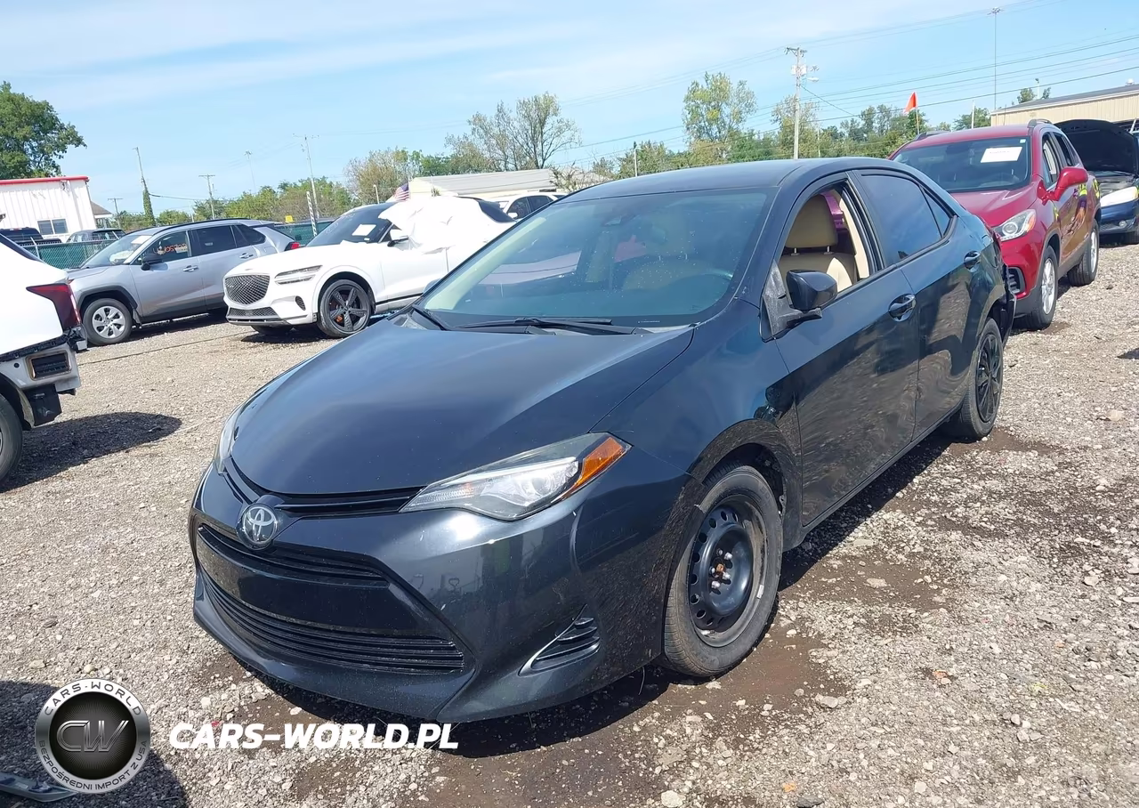 2017 Toyota Corolla Le VIN:2T1BURHE2HC839098 - 12