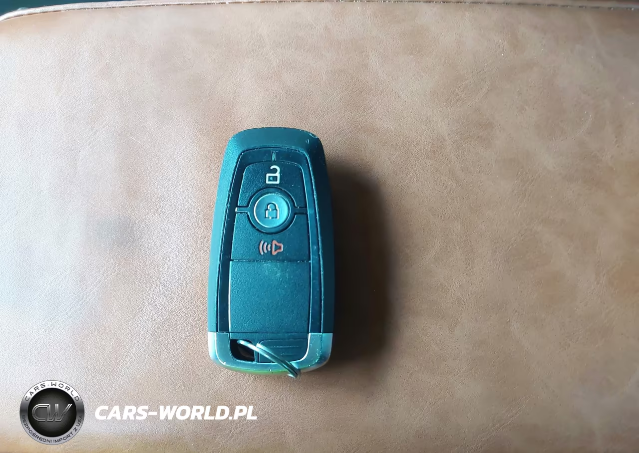 2022 Ford Bronco VIN:1FMDE5CH0NLB77070 - 11