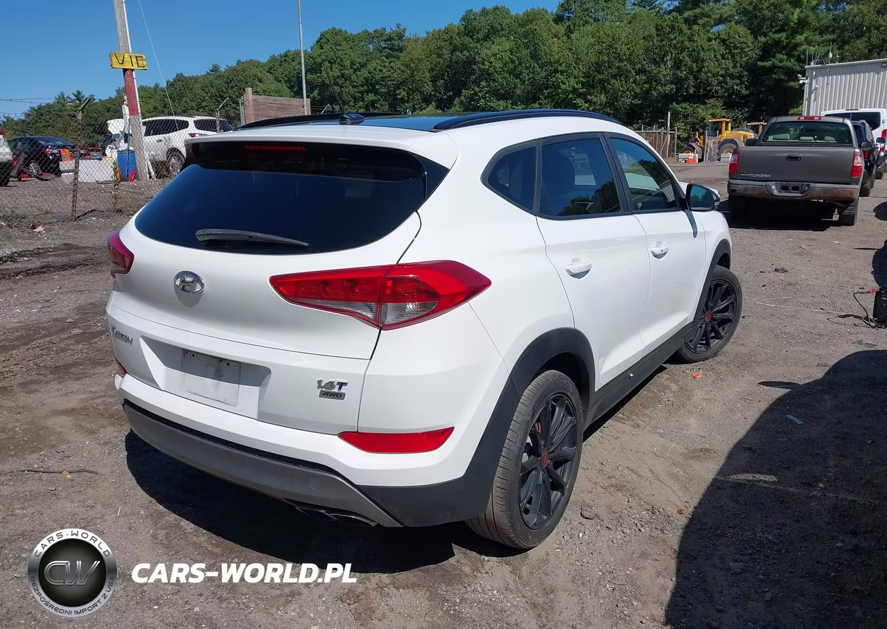 2017 Hyundai Tucson Night VIN:KM8J3CA23HU553688 - 4