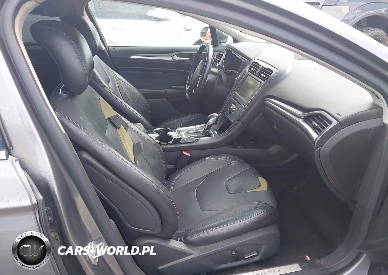 2014 Ford Fusion Titanium VIN:3FA6P0D95ER167644 - 5