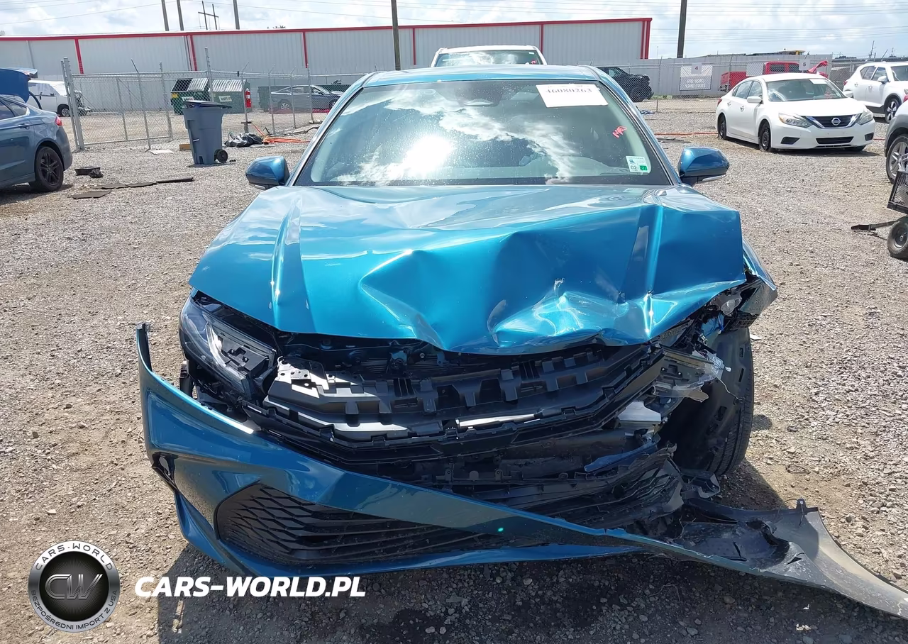 2025 Toyota Camry Le VIN:4T1DAACK9SU591437 - 12