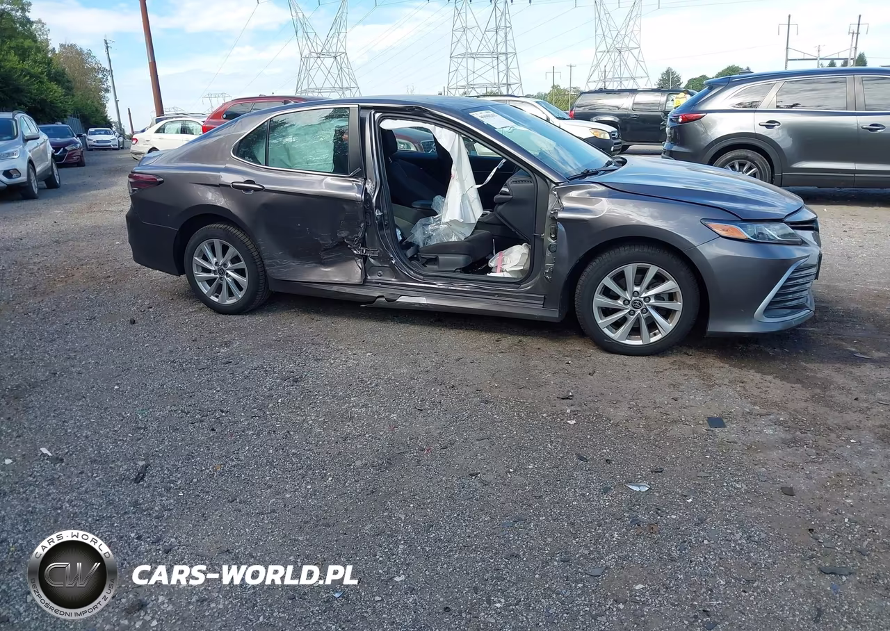 2021 Toyota Camry Le