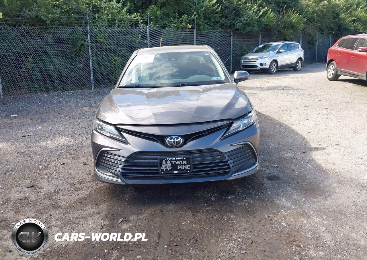2021 Toyota Camry Le VIN:4T1C11AK4MU586759 - 12