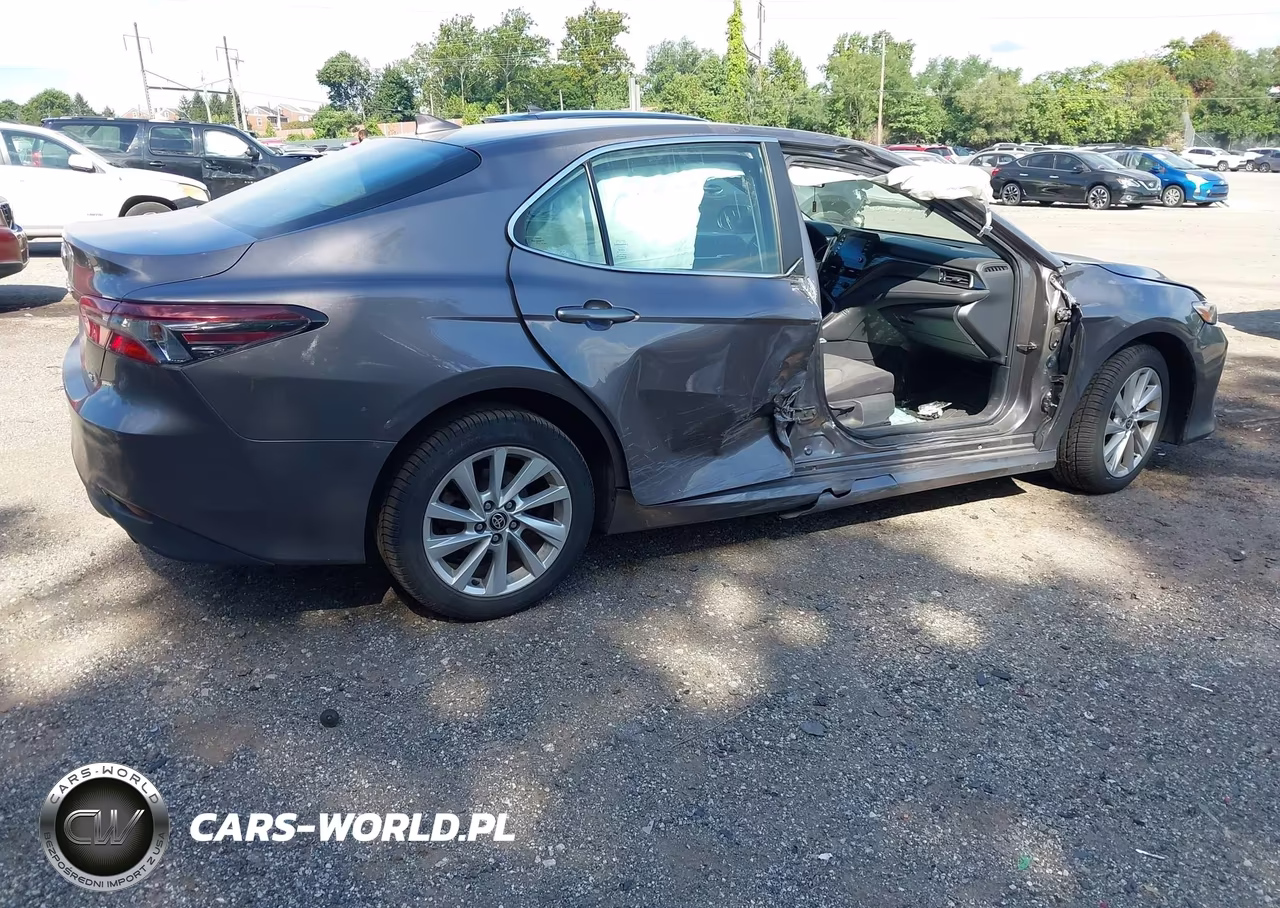 2021 Toyota Camry Le VIN:4T1C11AK4MU586759 - 4