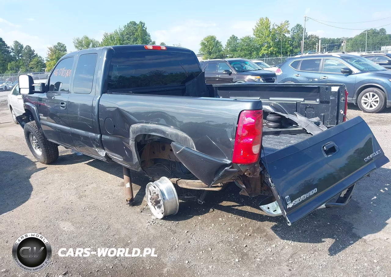 2003 Chevrolet Silverado 2500Hd Ls VIN:1GCHK29113E181220 - 3