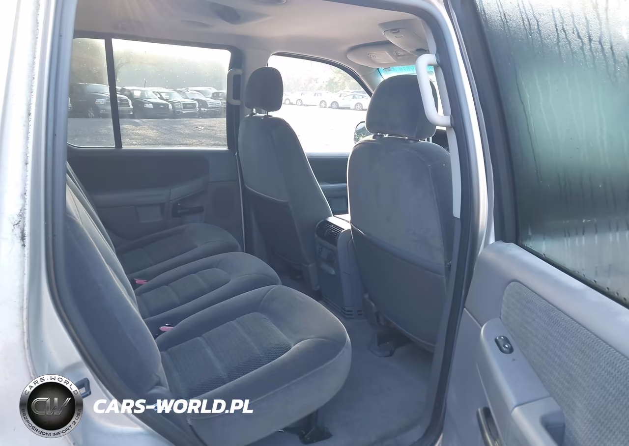 2002 Ford Explorer VIN:1FMCU73K52UD48577 - 8