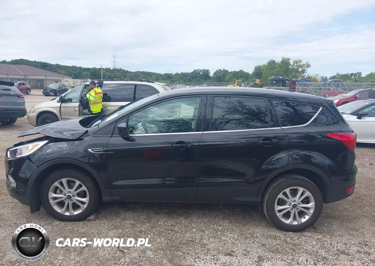 2019 Ford Escape Se VIN:1FMCU0GD5KUB22306 - 13