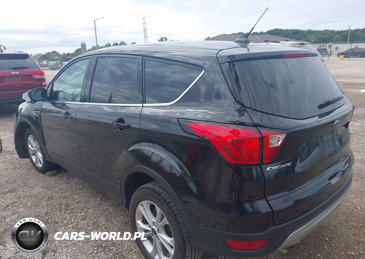 2019 Ford Escape Se VIN:1FMCU0GD5KUB22306 - 3
