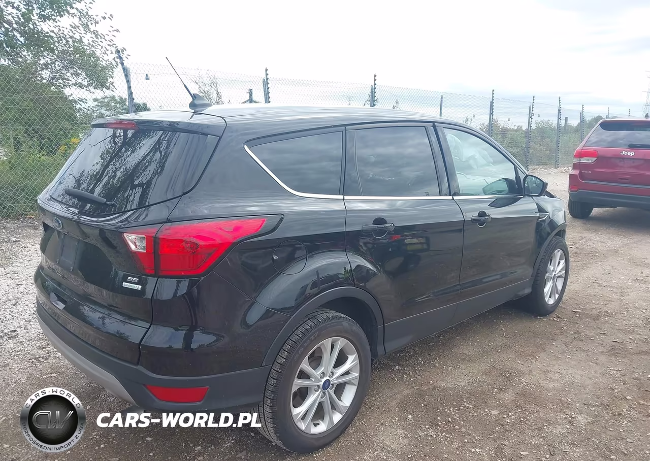 2019 Ford Escape Se VIN:1FMCU0GD5KUB22306 - 4