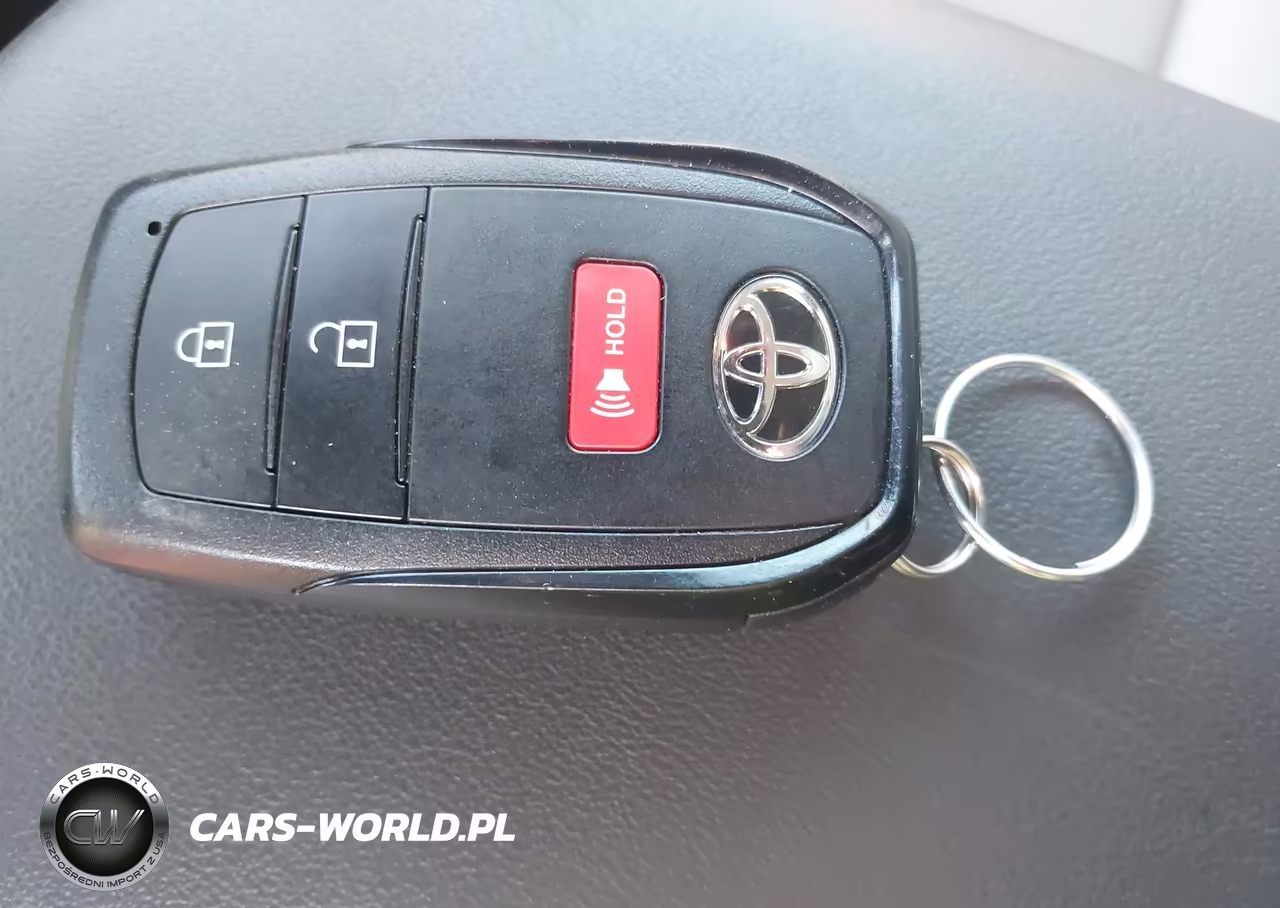 2024 Toyota Prius Xle Awd-E VIN:JTDADABU4R3024893 - 11