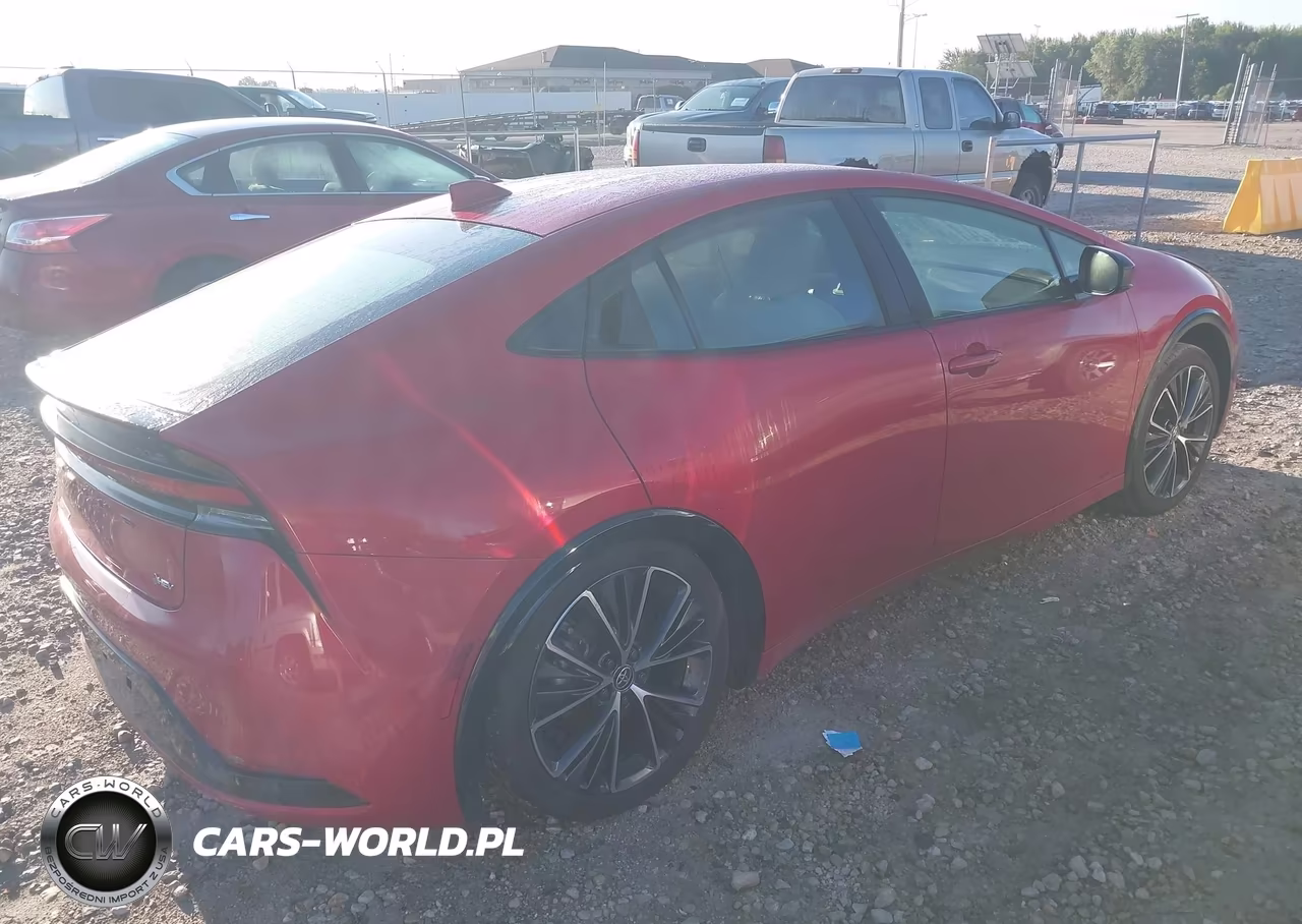 2024 Toyota Prius Xle Awd-E VIN:JTDADABU4R3024893 - 4