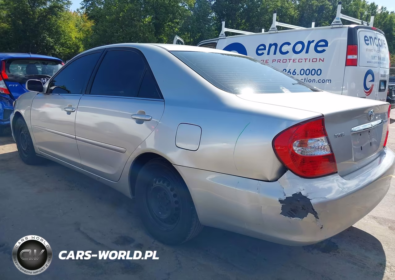 2002 Toyota Camry Le VIN:4T1BE32K72U061301 - 3