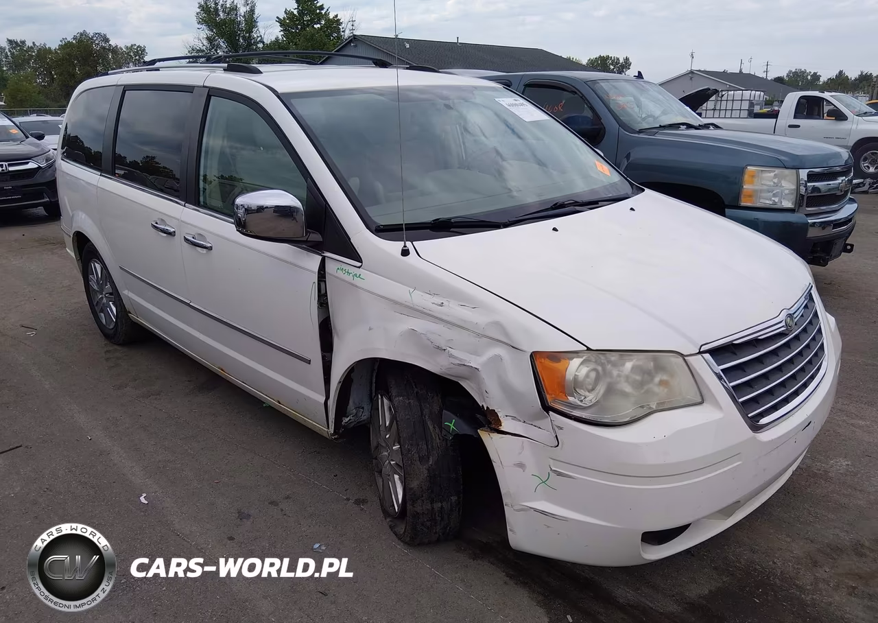 2010 Chrysler Town & Country New Limited