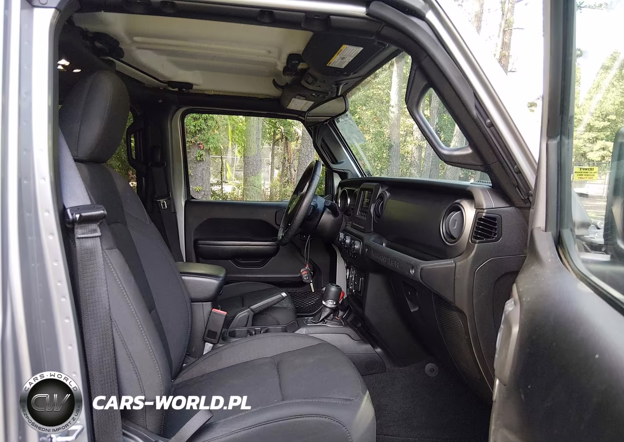 2021 Jeep Wrangler Unlimited Sport S 4X4 VIN:1C4HJXDNXMW646485 - 5
