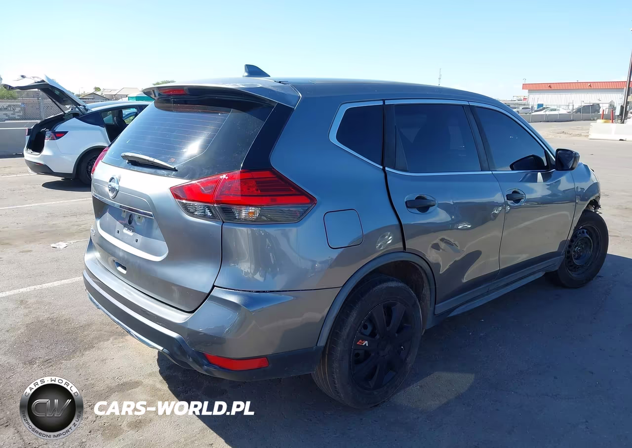 2017 Nissan Rogue S VIN:KNMAT2MT9HP532782 - 4