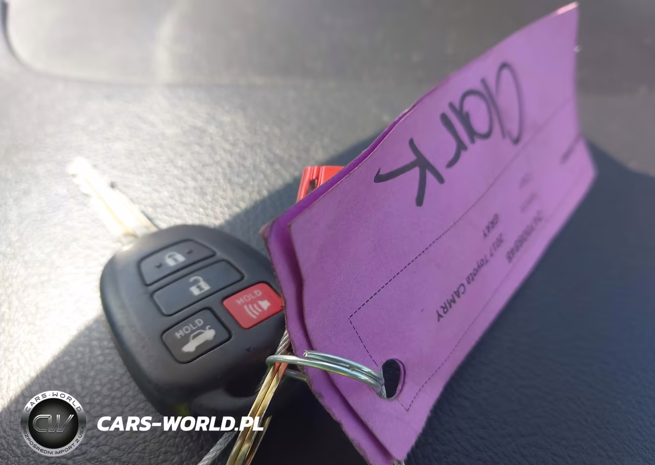 2017 Toyota Camry Le VIN:4T1BF1FK7HU788278 - 11