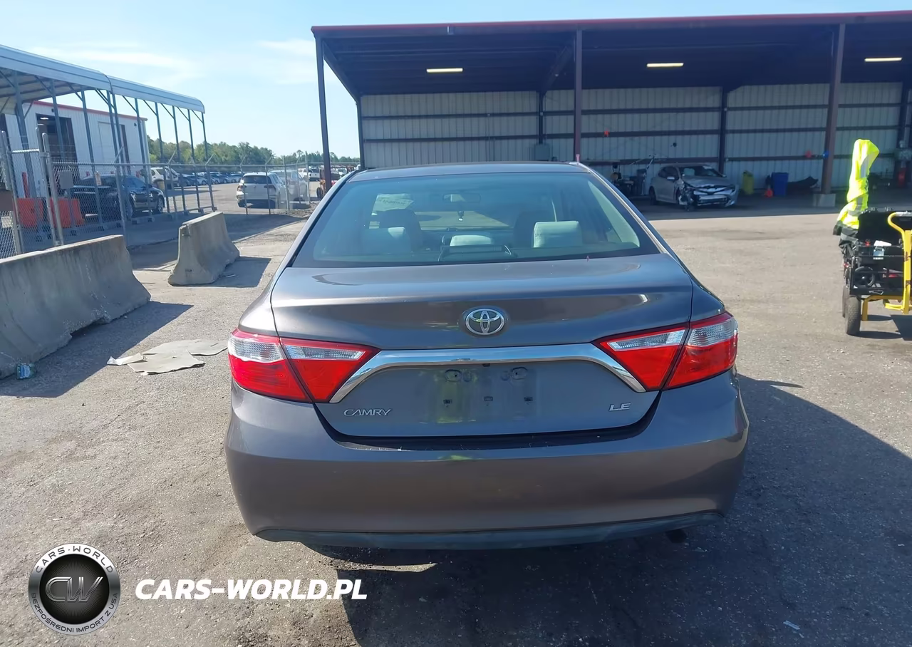 2017 Toyota Camry Le VIN:4T1BF1FK7HU788278 - 16