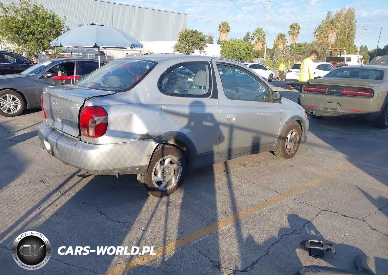 2000 Toyota Echo VIN:JTDAT1238Y5005647 - 4