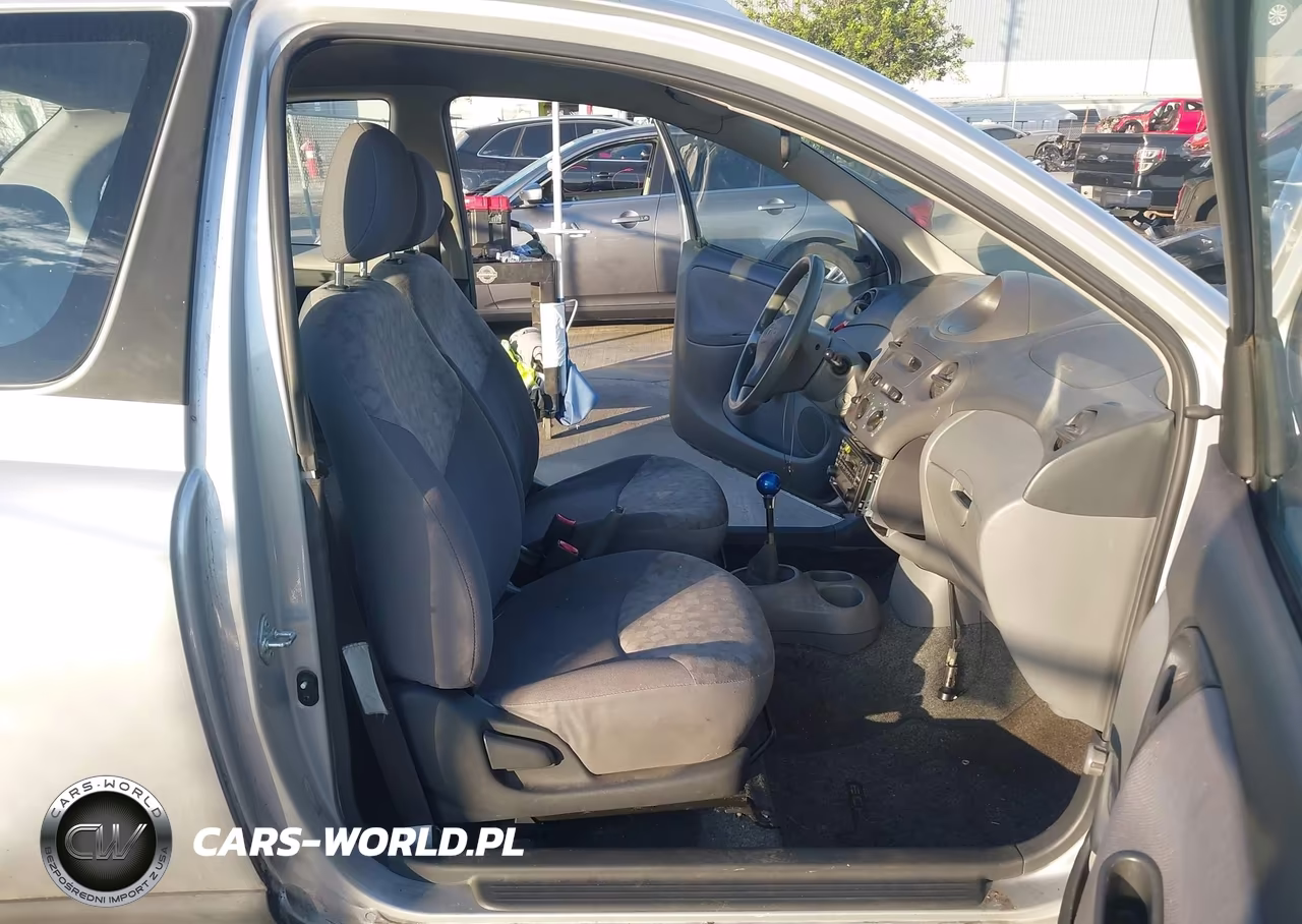 2000 Toyota Echo VIN:JTDAT1238Y5005647 - 5