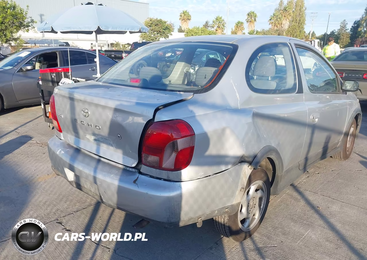 2000 Toyota Echo VIN:JTDAT1238Y5005647 - 6