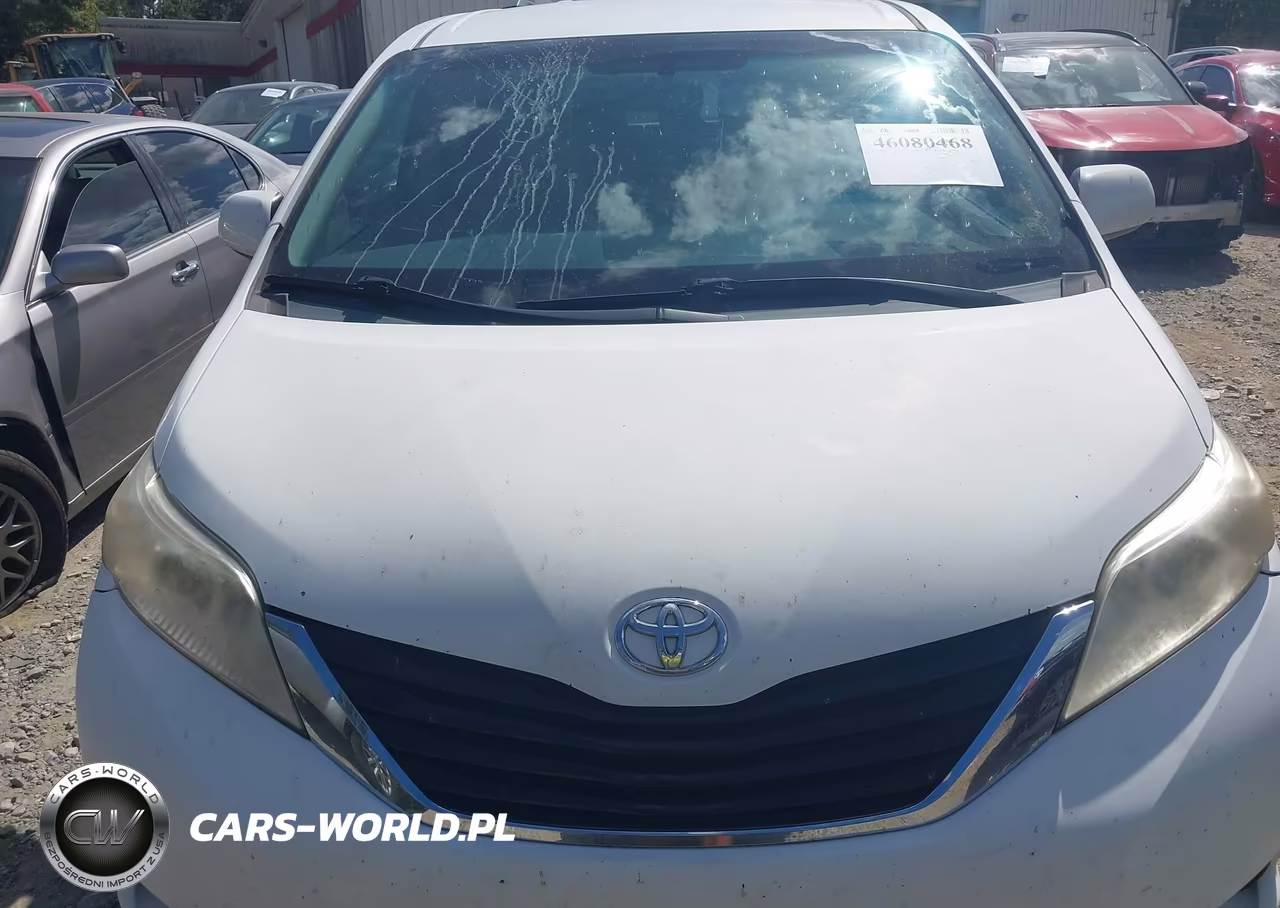 2011 Toyota Sienna Le V6 VIN:5TDKK3DC4BS154252 - 12