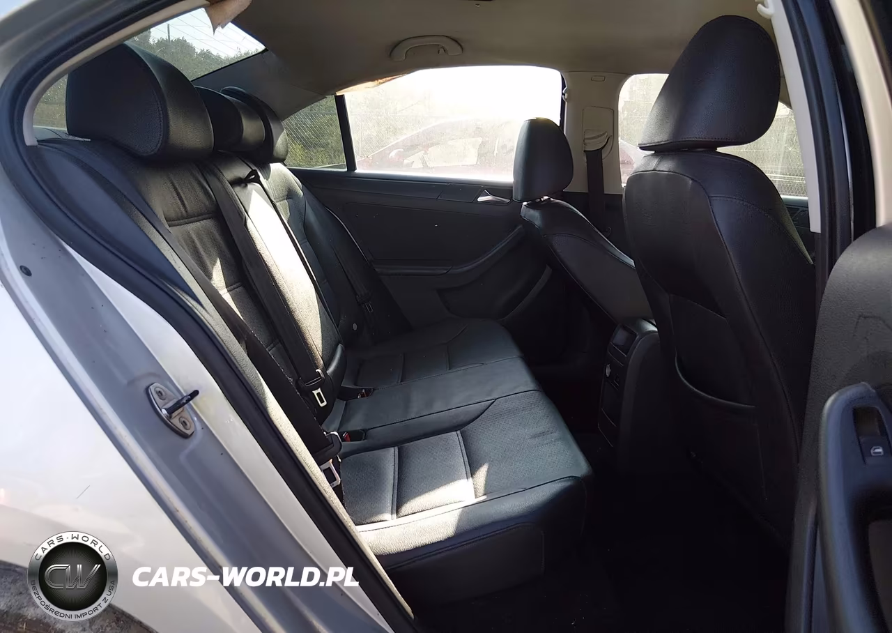 2011 Volkswagen Jetta 2.5L Se VIN:3VWDX7AJ8BM338384 - 8