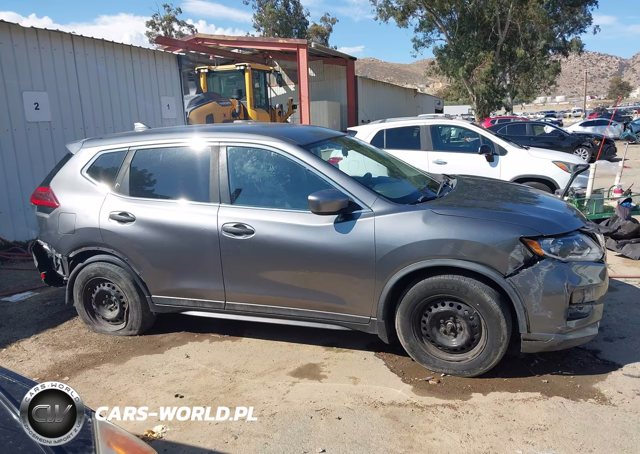 2018 Nissan Rogue S VIN:KNMAT2MT4JP619253 - 13
