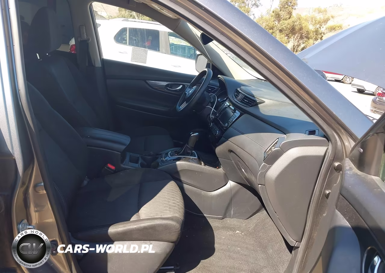 2018 Nissan Rogue S VIN:KNMAT2MT4JP619253 - 5