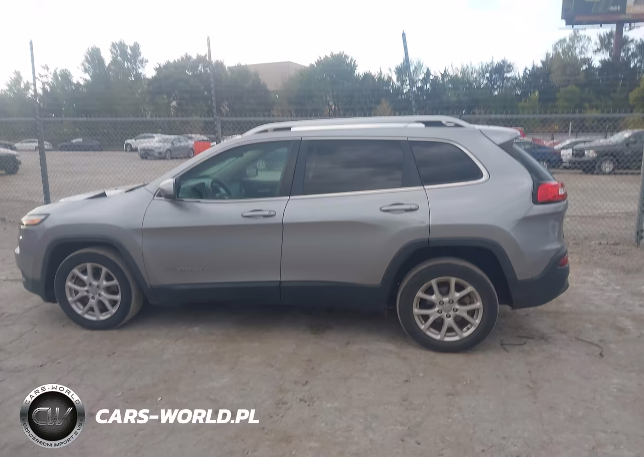 2016 Jeep Cherokee Latitude VIN:1C4PJLCB0GW243969 - 14