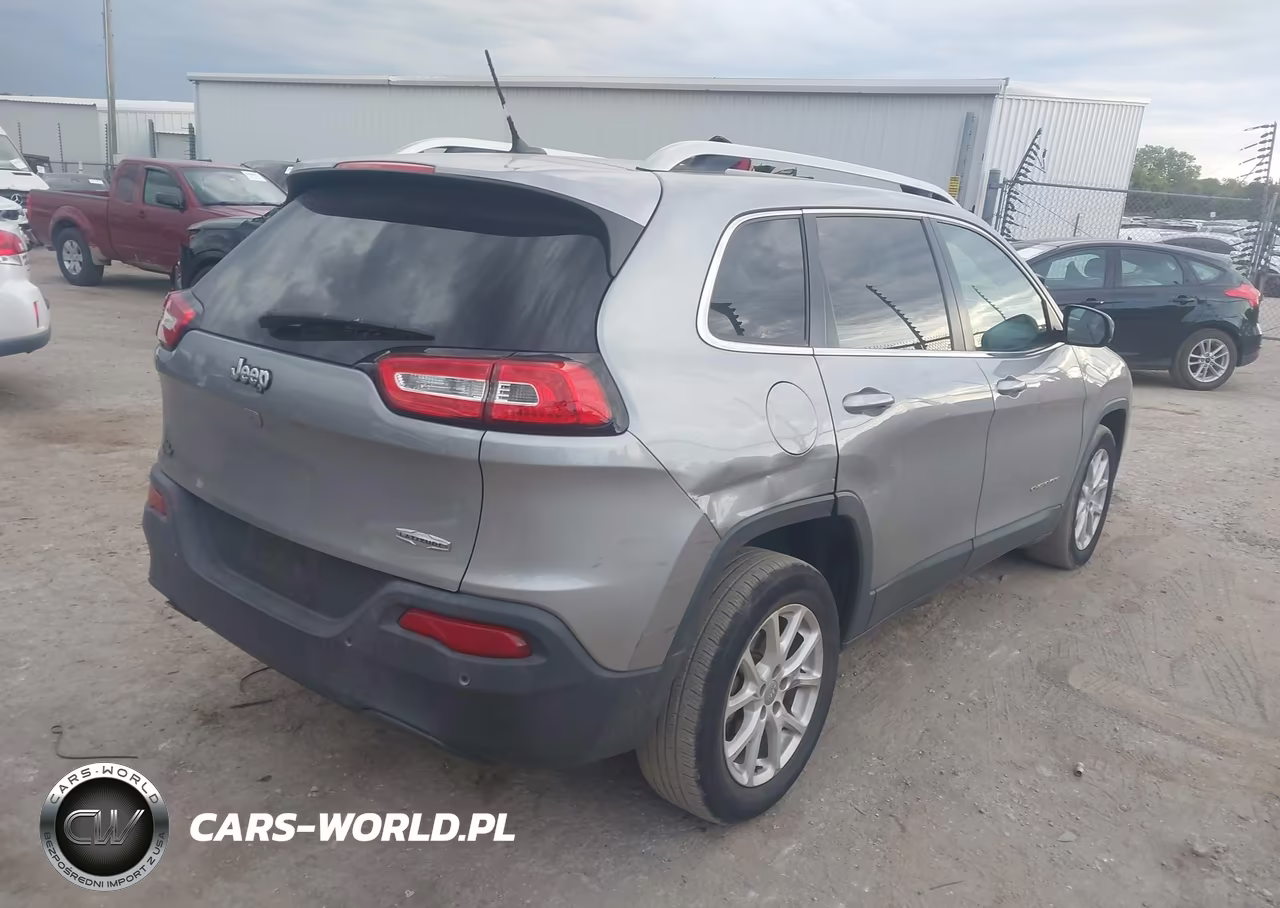 2016 Jeep Cherokee Latitude VIN:1C4PJLCB0GW243969 - 4