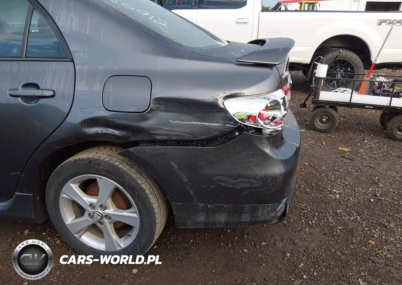 2012 Toyota Corolla S VIN:2T1BU4EE9CC836912 - 6