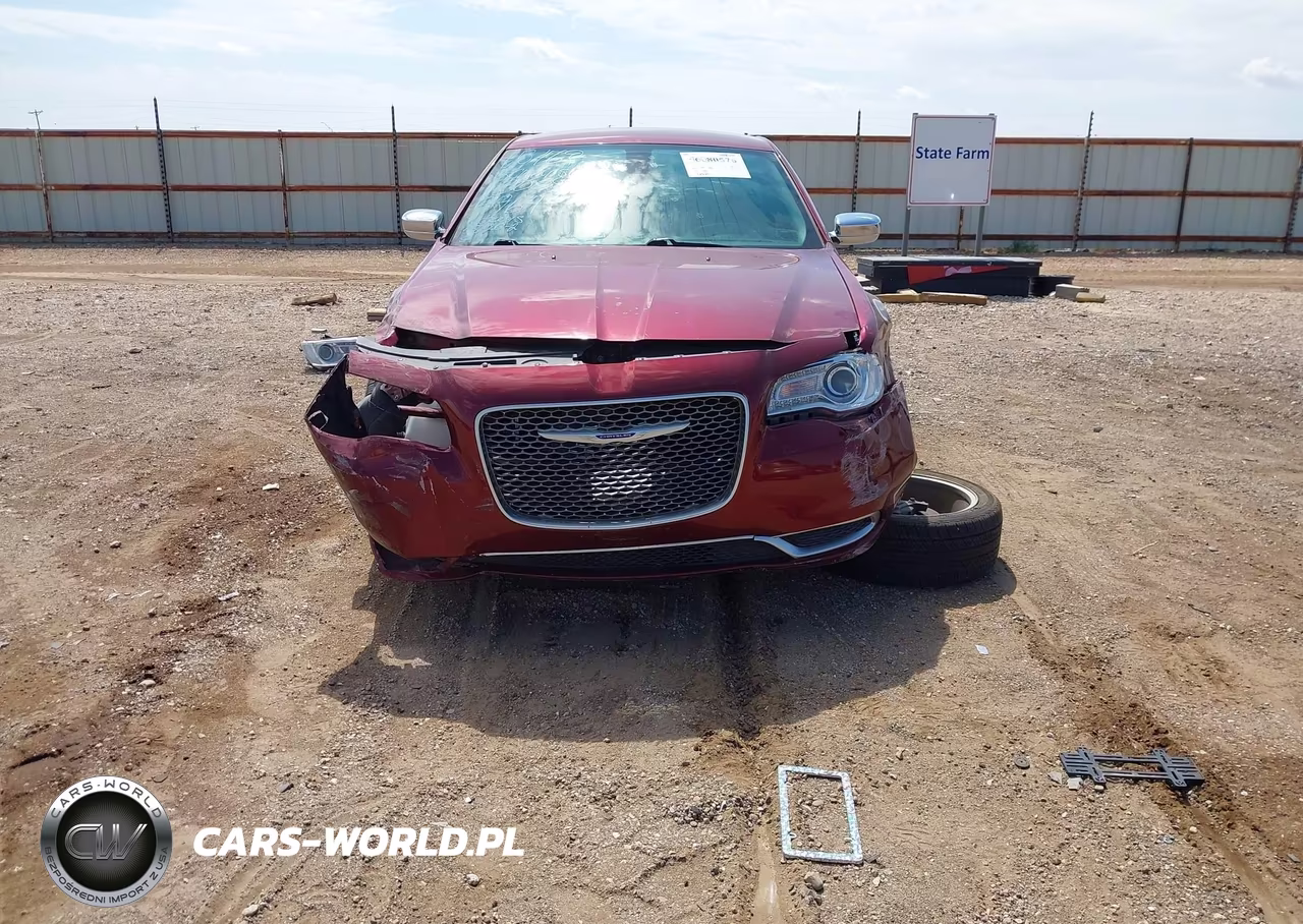 2018 Chrysler 300 Touring VIN:2C3CCAAG1JH293964 - 6
