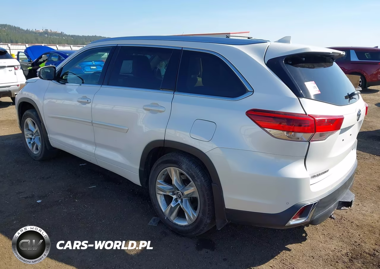 2018 Toyota Highlander Limited Platinum VIN:5TDDZRFH6JS881133 - 3
