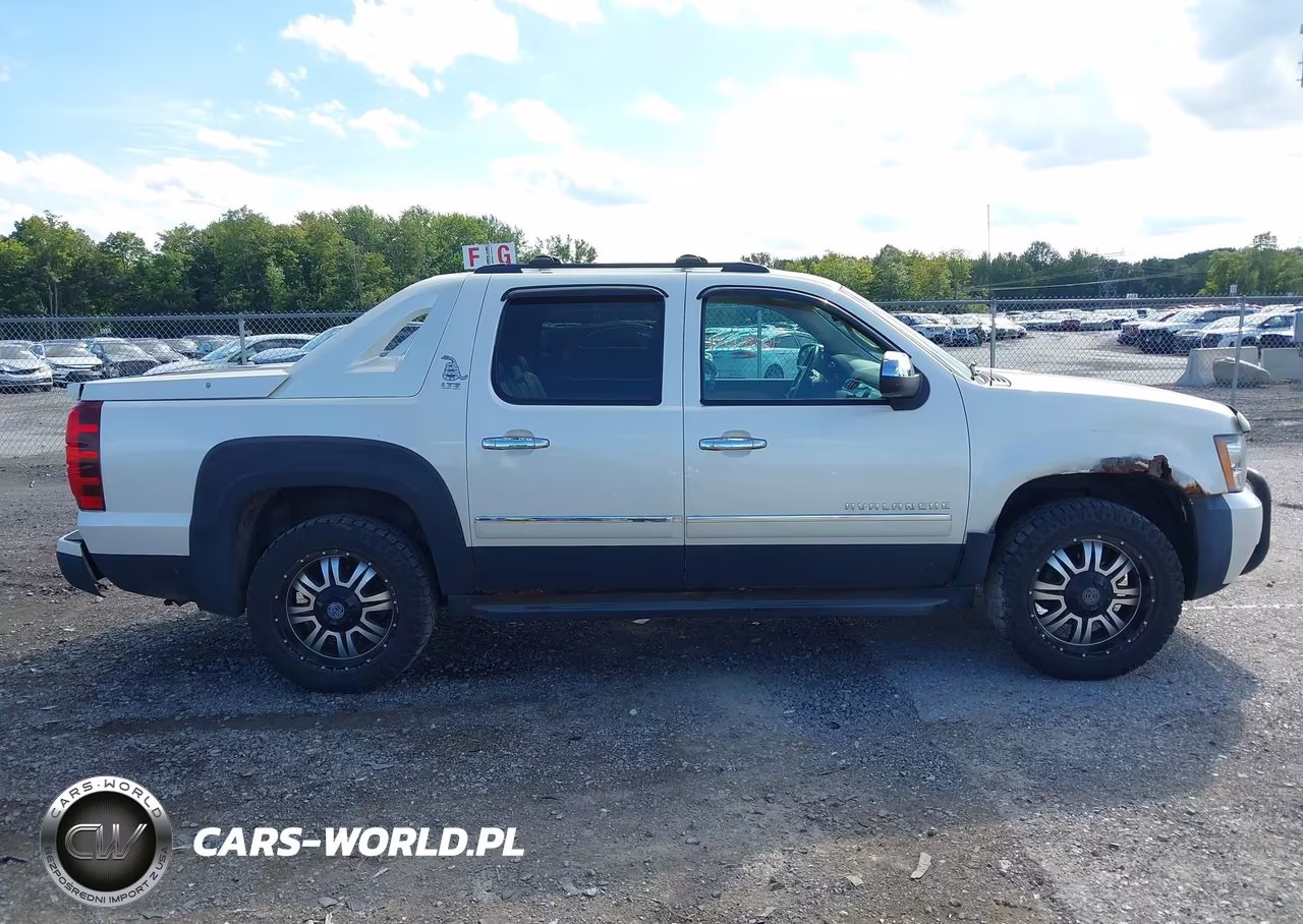2012 Chevrolet Avalanche 1500 Ltz VIN:3GNTKGE71CG169828 - 13