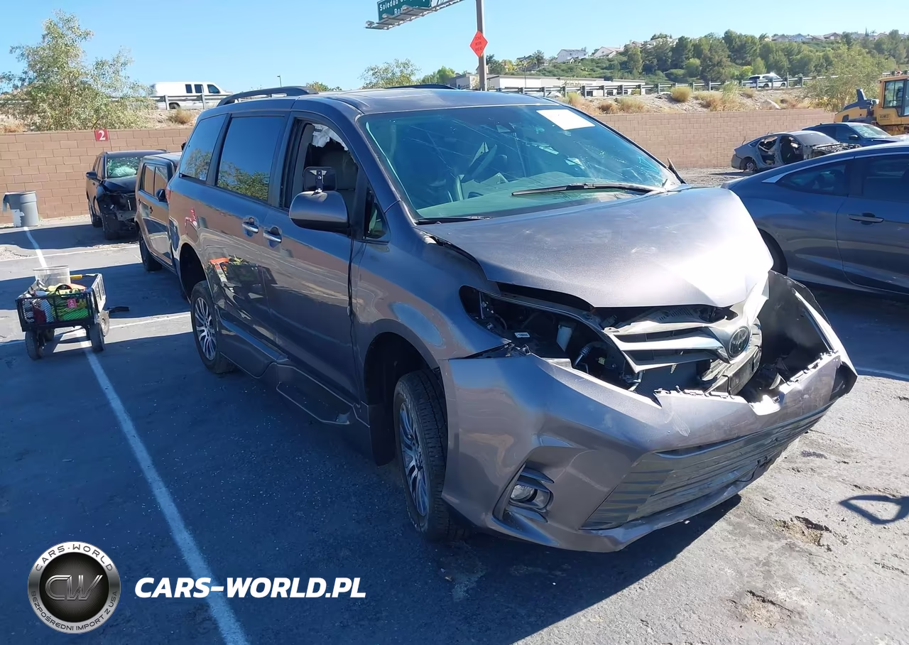 2020 Toyota Sienna Xle – zdjęcie 1 z 17