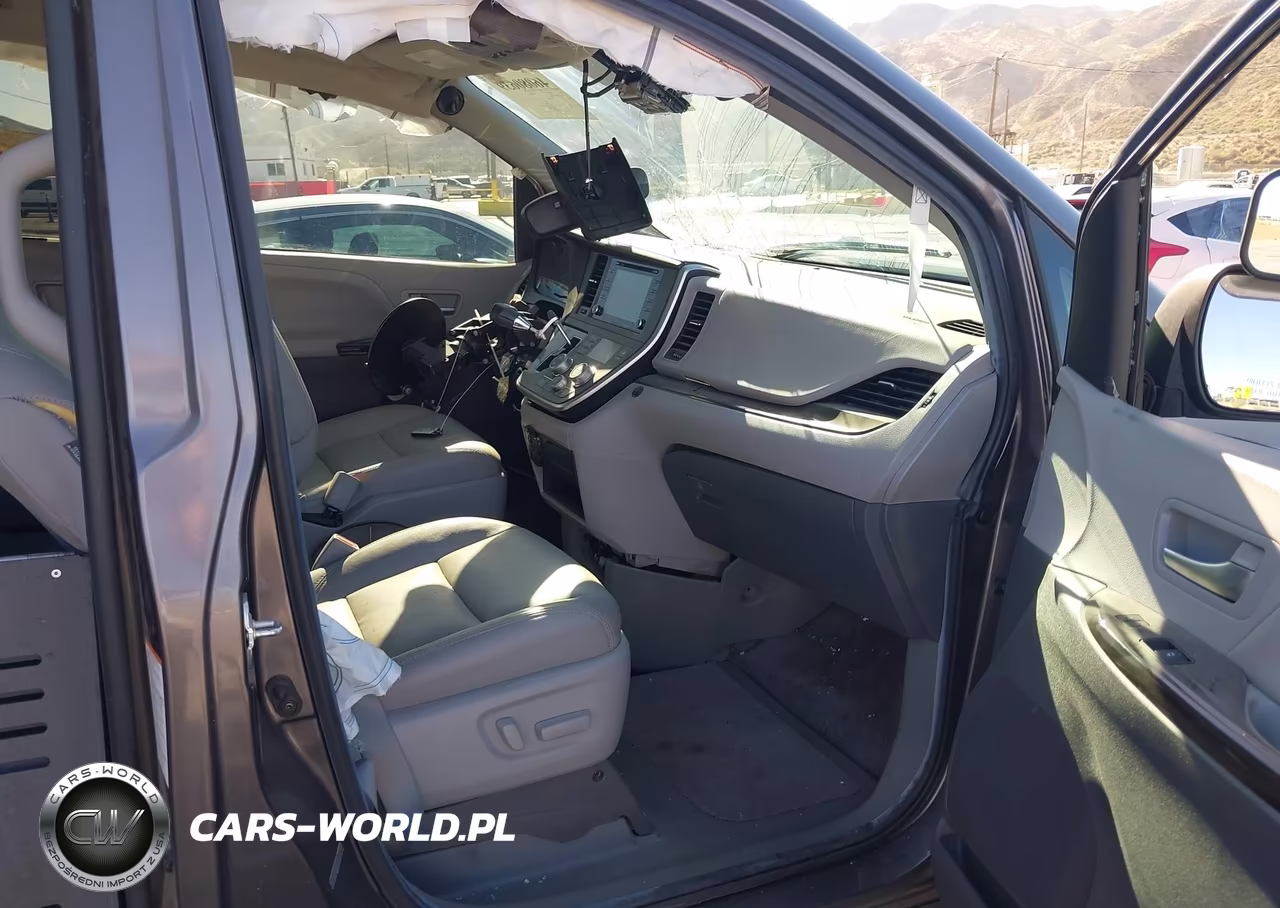 2020 Toyota Sienna Xle VIN:5TDYZ3DC9LS038584 - 5