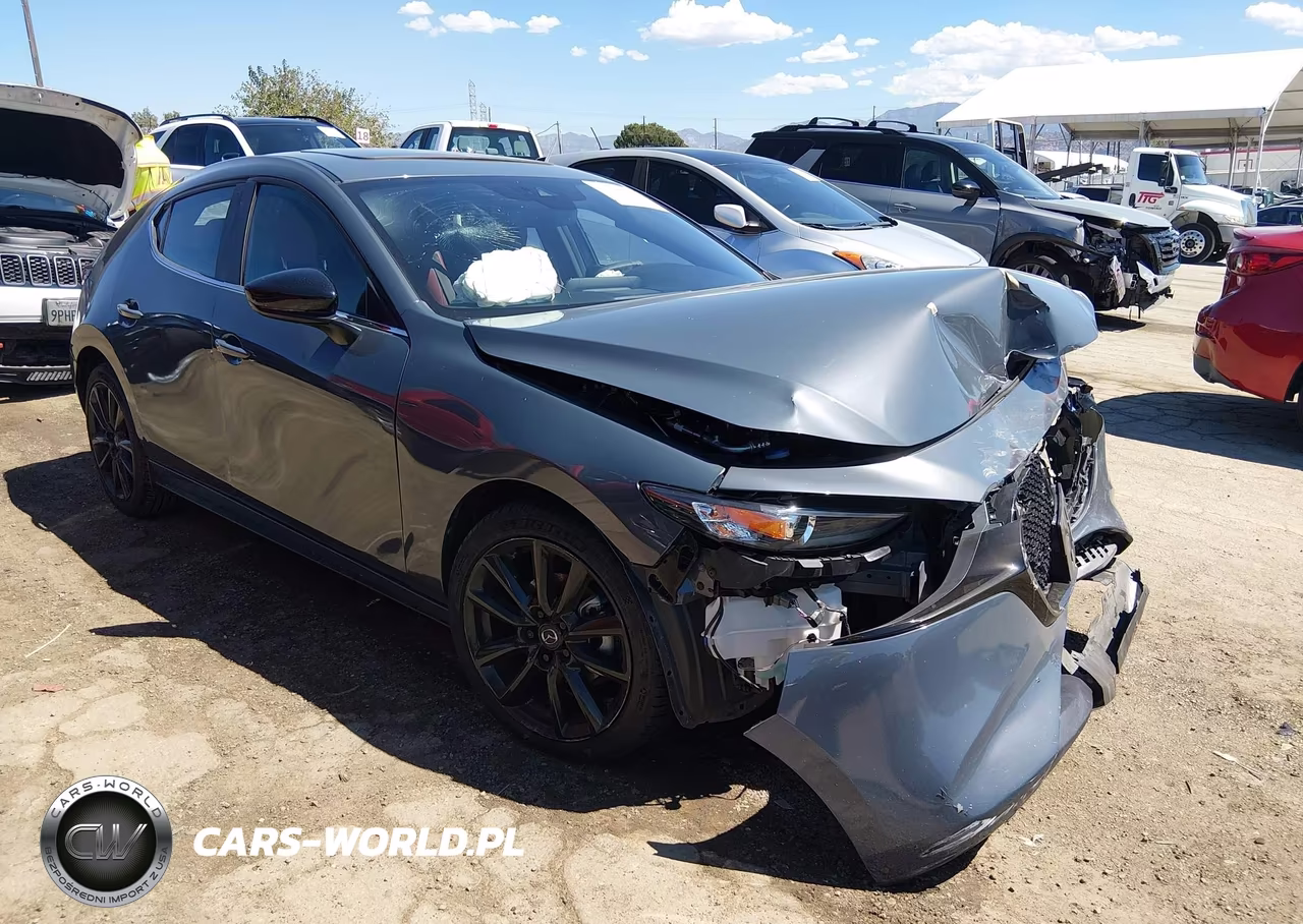 2022 Mazda Mazda3 Carbon Edition