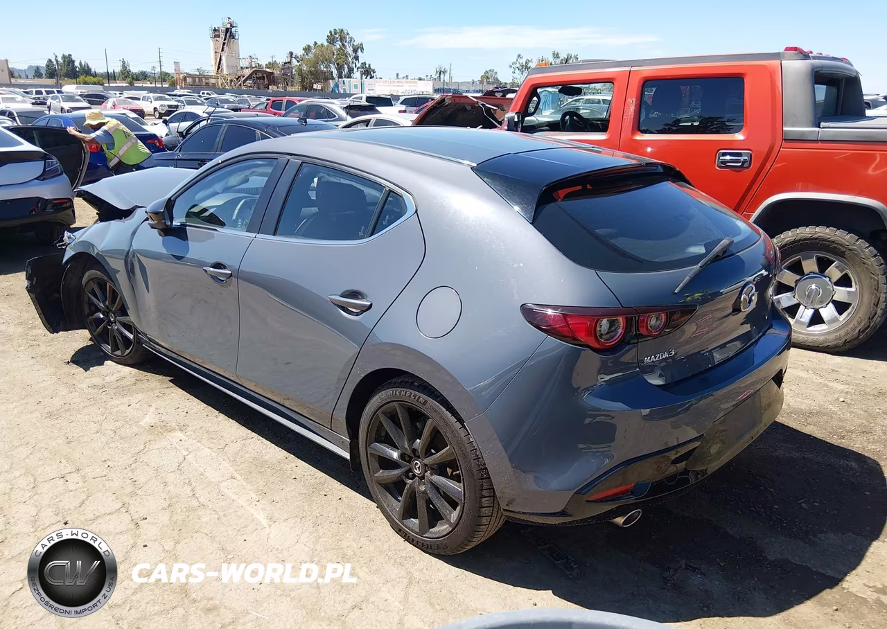 2022 Mazda Mazda3 Carbon Edition VIN:JM1BPALL2N1507144 - 3