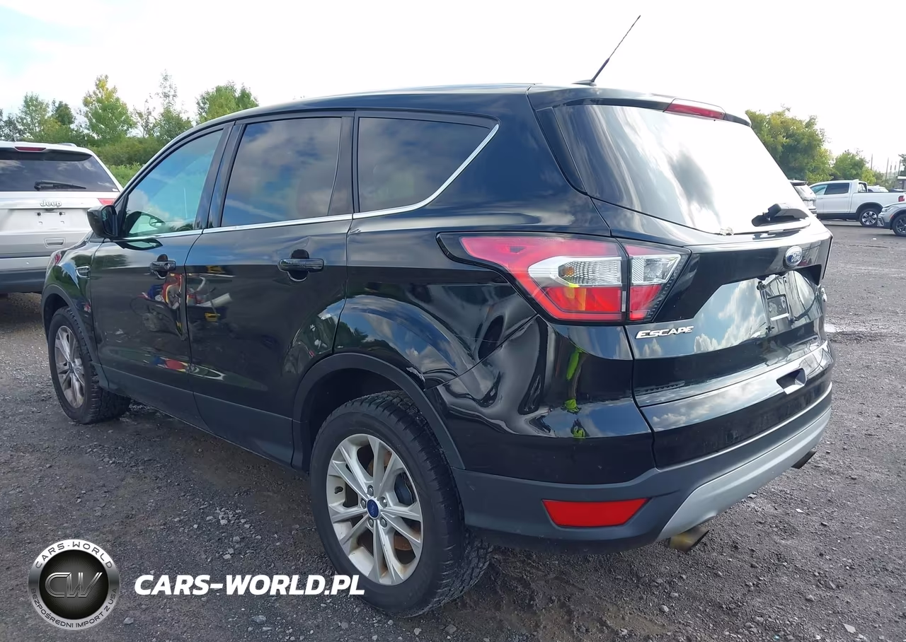 2017 Ford Escape Se VIN:1FMCU9GD7HUE17436 - 3