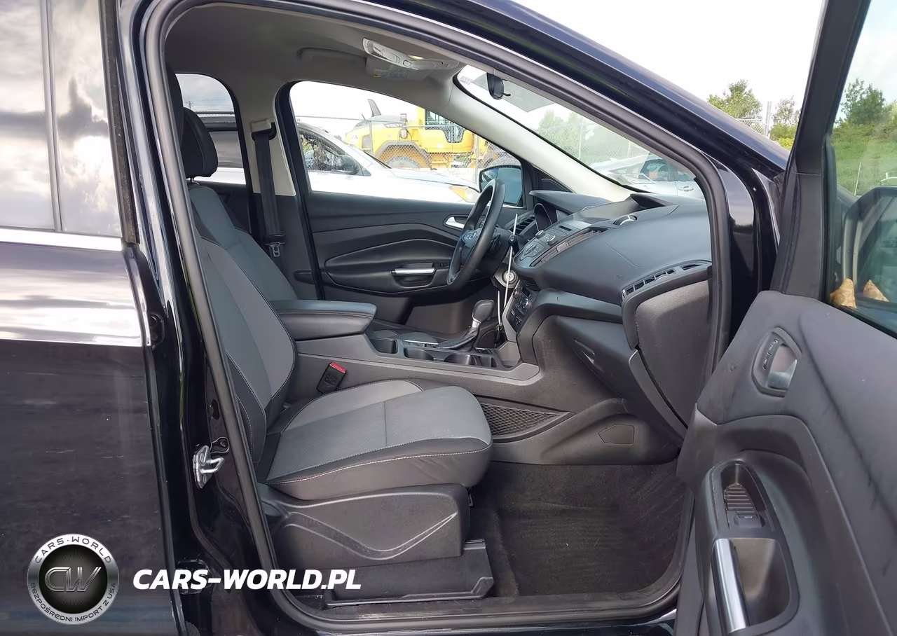 2017 Ford Escape Se VIN:1FMCU9GD7HUE17436 - 5