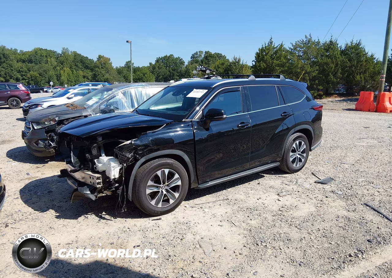 2021 Toyota Highlander Xle VIN:5TDGZRAH1MS521700 - 2