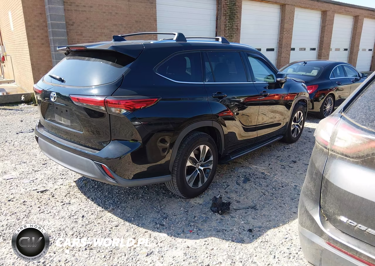 2021 Toyota Highlander Xle VIN:5TDGZRAH1MS521700 - 4