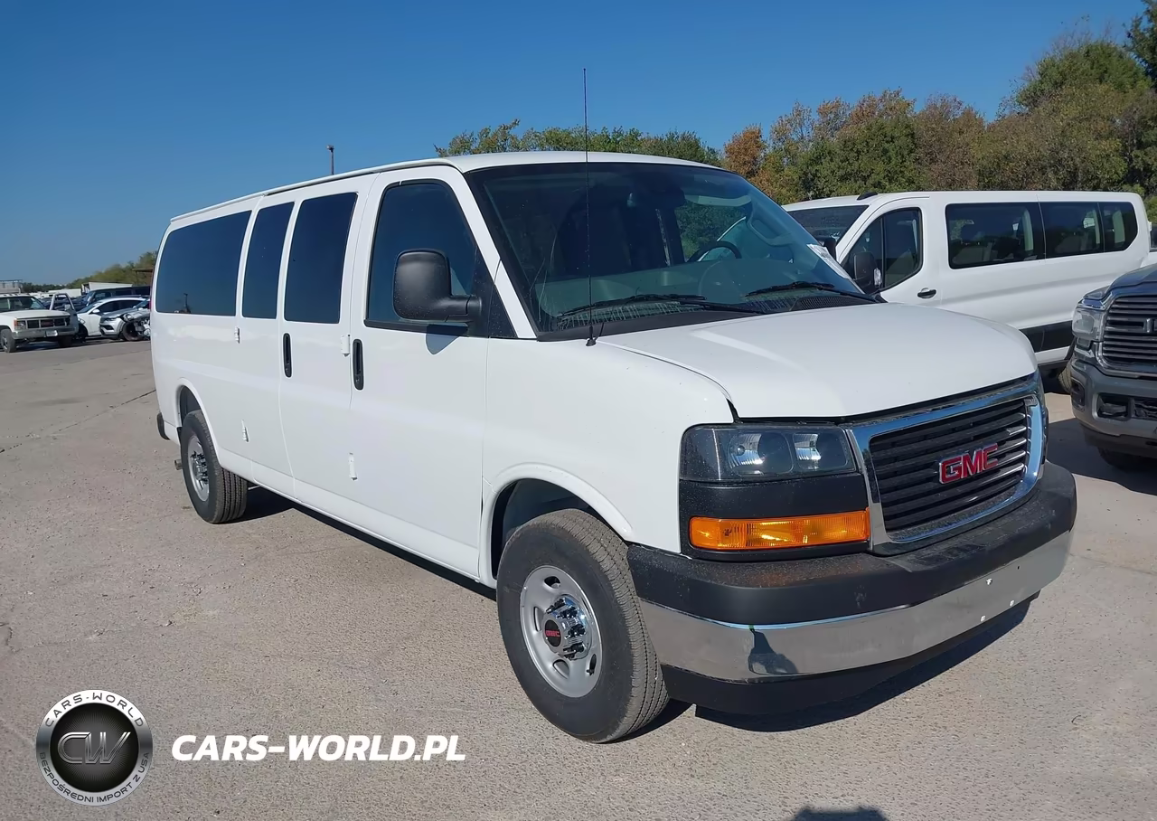 2026 GMC Savana Passenger 3500 Extended Wheelbase, Lt, Rwd